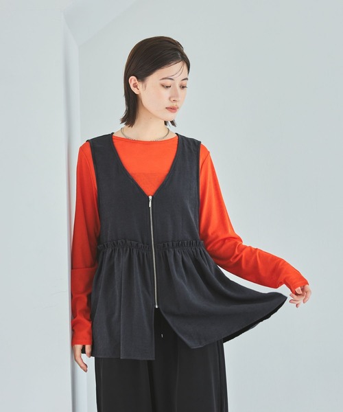 LAKOLE（ラコレ）の「フィブリルZIPベスト / 591247（ベスト・レディース・ブラック/グレイッシュベージュ/グレー/マスタード・FREE）」の9枚目の写真