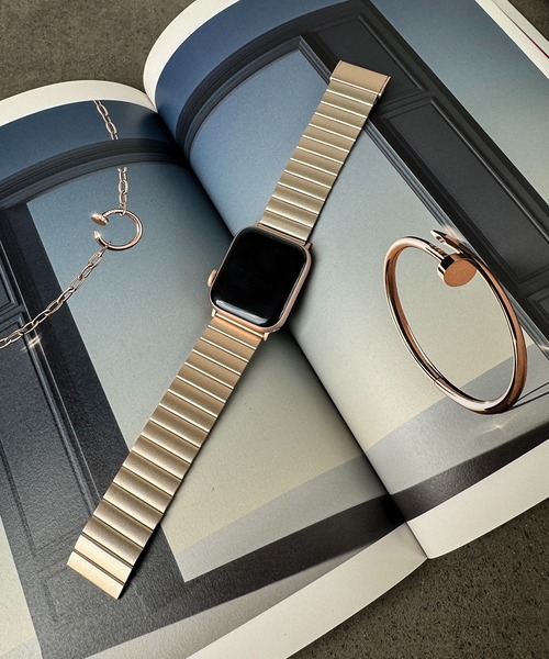 MAISON SELECT(メゾンセレクト)の「8B4 Apple Watch用 メタルベルト(デジタル腕時計・メンズ・ゴールド/ピンクゴールド/シルバー・38-41mm/42-45mm)」の3枚目の写真