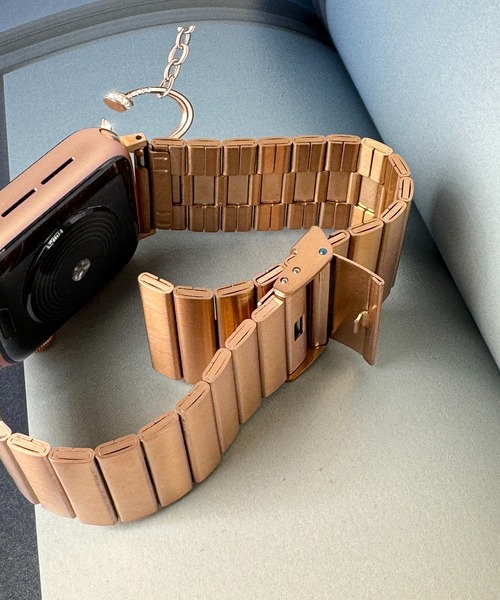 MAISON SELECT(メゾンセレクト)の「8B4 Apple Watch用 メタルベルト(デジタル腕時計・メンズ・ゴールド/ピンクゴールド/シルバー・38-41mm/42-45mm)」の12枚目の写真