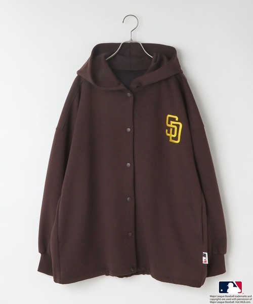 LOWRYS FARM（ローリーズファーム）の「ＭＬＢダンボールフーディ　579076（パーカー・レディース・ネイビー/シルバー/グリーン/ブラウン系その他・FREE）」の2枚目の写真