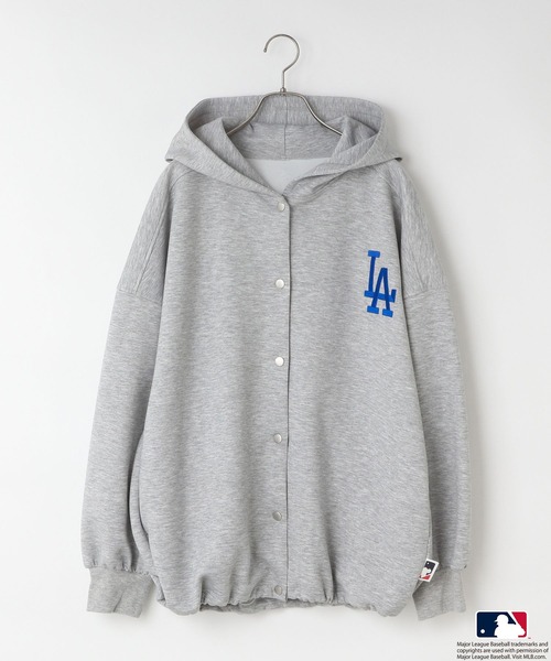 LOWRYS FARM（ローリーズファーム）の「ＭＬＢダンボールフーディ　579076（パーカー・レディース・ネイビー/シルバー/グリーン/ブラウン系その他・FREE）」の5枚目の写真