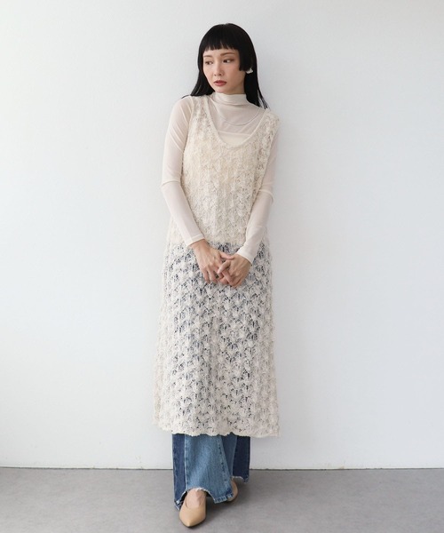 Three Four Time（ｽﾘｰﾌｫｰﾀｲﾑ）の「透かし編みノースリーブワンピース（ワンピース・レディース・オフホワイト・FREE）」の10枚目の写真