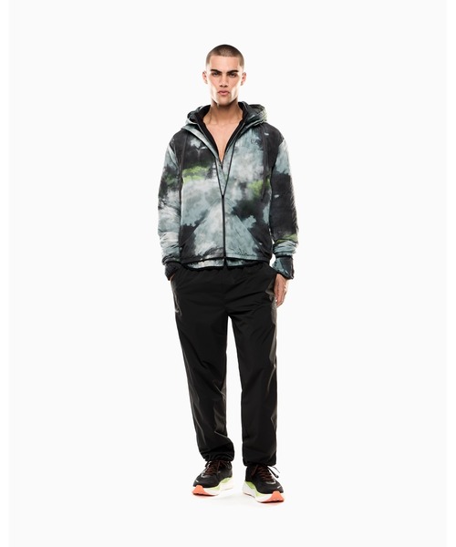 EMPORIO ARMANI EA7(エンポリオアルマーニイーエーセブン)の「<オンライン限定>【エンポリオ アルマーニ EA7】Dynamic Athlete フード付きジャケット VENTUS7テクニカルファブリック(ナイロンジャケット・メンズ・ブラック系その他・LARGE/MEDIUM/SMALL/X-LARGE/X-SMALL)」の2枚目の写真