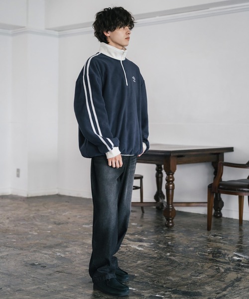 UMBRO(アンブロ)の「UMBRO 別注コラボオーバーサイズワンポイントロゴ刺繍サイドラインハーフジップフリース(スウェット・メンズ・ネイビー/オフホワイト/ブラック・M/L/XL)」の14枚目の写真