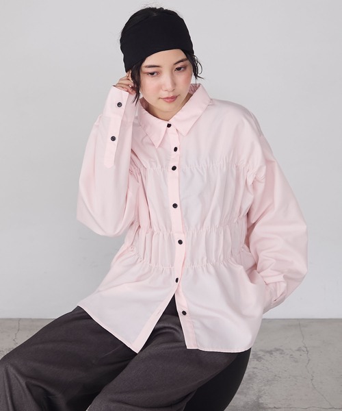 forksy.(フォルクシー)の「【forksy.】シャーリングビスチェ風デザイン長袖シャツ(シャツ/ブラウス・レディース・ネイビー/ピンク/ブラウン系・FREE)」の17枚目の写真