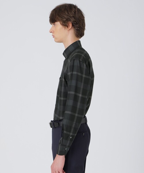 BLACK LABEL CRESTBRIDGE(ブラックレーベル・クレストブリッジ)の「ウォッシャブルウールクレストブリッジチェックセミワイドカラーシャツ(シャツ/ブラウス・メンズ・グリーン系その他3/ブラック・S/L/M/XL)」の4枚目の写真