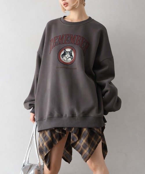 SpRay(スプレイ)の「ネコカレッジスウェット(スウェット・レディース・オートミール/グレー/チャコールグレー/ブラック・FREE)」の6枚目の写真