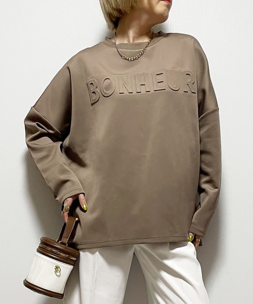 Fizz(フィズ)の「エンボスロゴオーバーサイズプルオーバー(スウェット・レディース・ブラック/モカ/グレー/グレイッシュベージュ・FREE)」の3枚目の写真