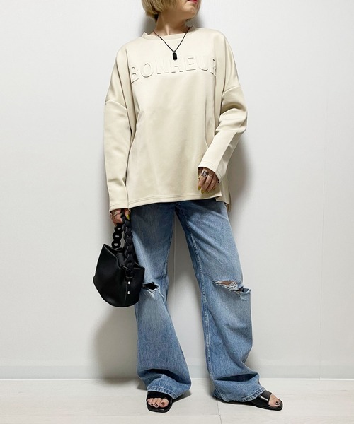 Fizz(フィズ)の「エンボスロゴオーバーサイズプルオーバー(スウェット・レディース・ブラック/モカ/グレー/グレイッシュベージュ・FREE)」の13枚目の写真