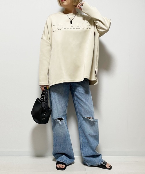 Fizz(フィズ)の「エンボスロゴオーバーサイズプルオーバー(スウェット・レディース・ブラック/モカ/グレー/グレイッシュベージュ・FREE)」の15枚目の写真