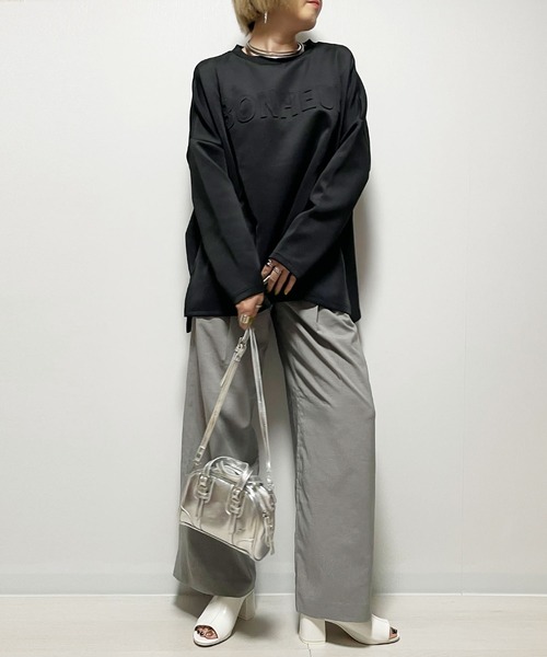 Fizz(フィズ)の「エンボスロゴオーバーサイズプルオーバー(スウェット・レディース・ブラック/モカ/グレー/グレイッシュベージュ・FREE)」の9枚目の写真