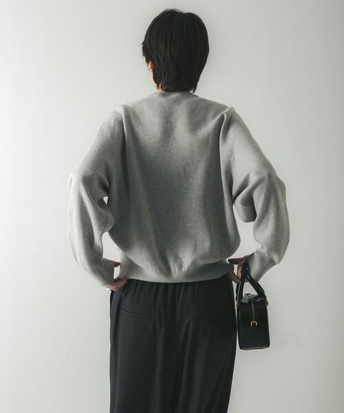 URBAN RESEARCH（アーバンリサーチ）の「コットンカシミヤスウェットニット（ニット/セーター・レディース・ブラック/オフホワイト/グレー・FREE）」の17枚目の写真