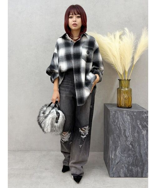 EVRIS（エヴリス）の「オンブレチェックSUNNYオーバーサイズシャツ（シャツ/ブラウス・レディース・ブラック/レッド・FREE）」の9枚目の写真