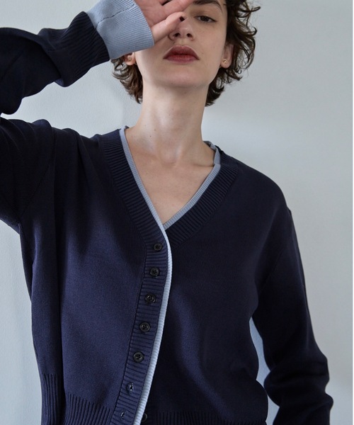 VION(ヴィオン)の「レイヤードニットカーディガン / Layered Knit Cardigan(カーディガン/ボレロ・レディース・ブラウン/ネイビー/ブラック・FREE)」の3枚目の写真
