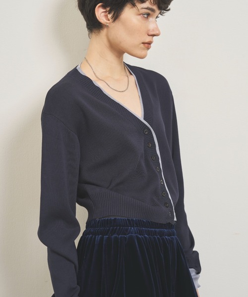 VION(ヴィオン)の「レイヤードニットカーディガン / Layered Knit Cardigan(カーディガン/ボレロ・レディース・ブラウン/ネイビー/ブラック・FREE)」の9枚目の写真
