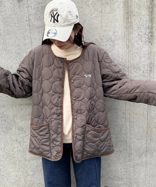 PENNEYS（ぺニーズ）の「裏ボアで暖かい！【THE FOX】ノーカラー裏ボアキルティングコート ジャケット（ダウンジャケット/コート・レディース・ブラック/ブラウン・L/M/S）」の4枚目の写真