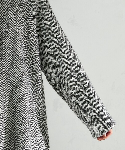 SHIPS（シップス）の「スパンコール ヘリンボーン ノーカラー コート（ノーカラーコート・レディース・ブラック・36/38）」の18枚目の写真