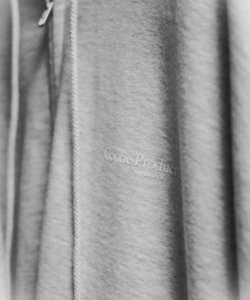 COOTIE PRODUCTIONS（クーティープロダクションズ）の「Plain Sweat Crew（スウェット・メンズ・ブラック/グレー系その他・SMALL/MEDIUM/LARGE/X-LARGE）」の4枚目の写真