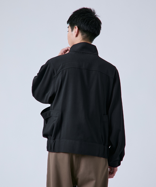 OSKR(オーエスケーアール)の「OSKR別注 T/PU ジップブルゾン(ブルゾン・メンズ・ブラック/ベージュ・MEDIUM/LARGE)」の19枚目の写真