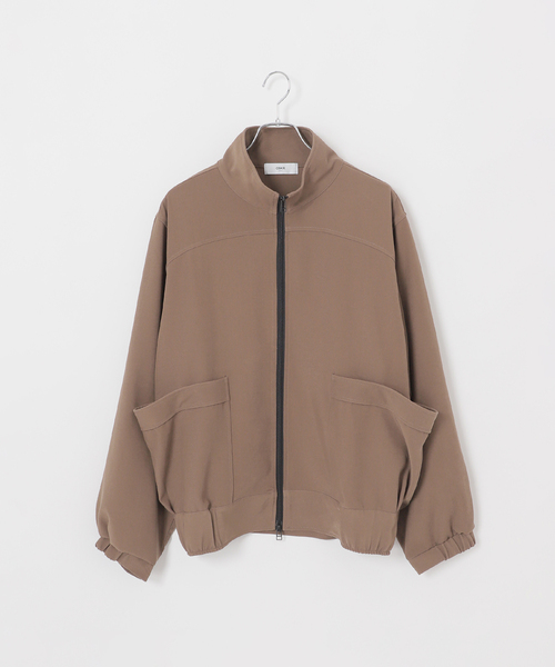 OSKR(オーエスケーアール)の「OSKR別注 T/PU ジップブルゾン(ブルゾン・メンズ・ブラック/ベージュ・MEDIUM/LARGE)」の4枚目の写真