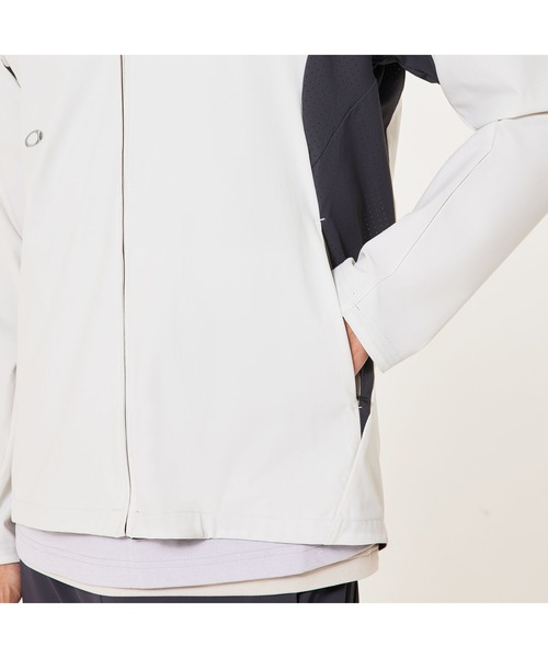 OAKLEY（オークリー）の「オークリー ENHANCE FUSION FLEX JACKET 2.0/ジャケット/アウター/吸汗速乾/接触冷感/MENS/メンズ/スポーツ・トレーニング/OAKLEY（その他アウター・メンズ・ライトグレー系/ブラック・L/S/XL/M/XS）」の16枚目の写真