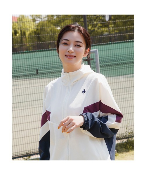le coq sportif（ルコックスポルティフ）の「ルコックスポルティフ  ヒートナビクロスジャケット（ナイロンジャケット・レディース・ワイン/オフホワイト・M/L）」の14枚目の写真