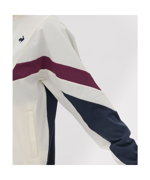 le coq sportif（ルコックスポルティフ）の「ルコックスポルティフ  ヒートナビクロスジャケット（ナイロンジャケット・レディース・ワイン/オフホワイト・M/L）」の12枚目の写真