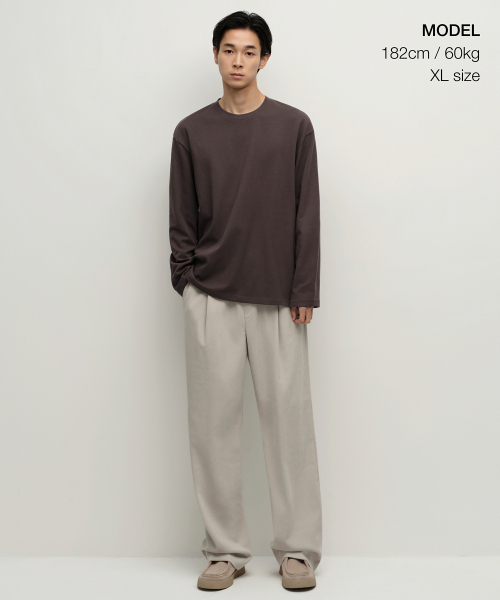 MUSINSA STANDARD（ムシンサスタンダード）の「[ヒートタンダード] クルーネック長袖Tシャツ [ダークブラウン]（Tシャツ/カットソー・メンズ・その他・X-LARGE/XX-LARGE/XXX-LARGE/SMALL/MEDIUM/LARGE）」の2枚目の写真