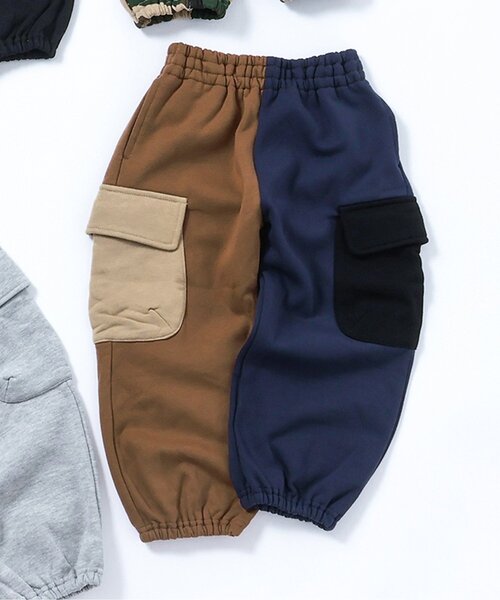 BREEZE（ブリーズ）の「【裏起毛】あったかカーゴパンツ_ジュニア対応（カーゴパンツ・キッズ・グレー/ブラック/カモフラージュ/レインボー・80/90/100/110/120/130/140）」の4枚目の写真