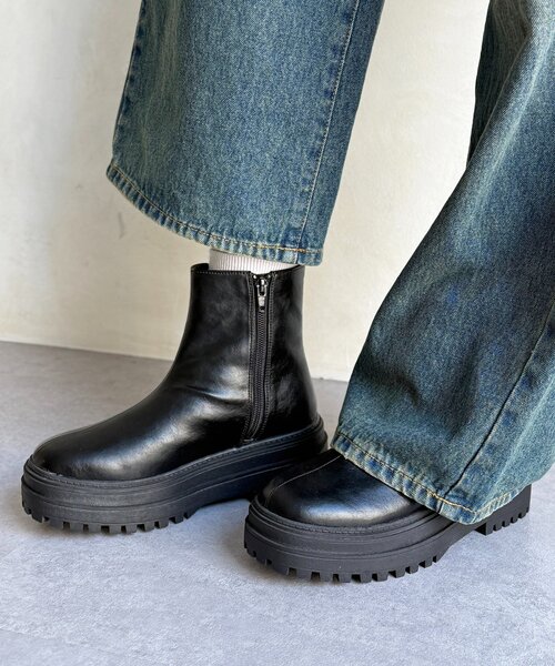 CPCM（シーピーシーエム）の「厚底サイドゴアブーツ（ブーツ・レディース・ブラック/ブラウン・MEDIUM/LARGE）」の4枚目の写真