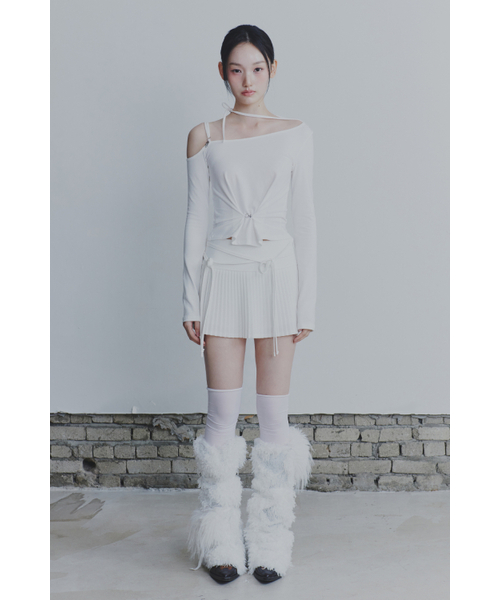 PAIN OR PLEASURE(ペインオアプレジャー)の「RUBY HOOK LONG SLEEVE white(Tシャツ/カットソー・レディース・その他・SMALL/MEDIUM)」の2枚目の写真