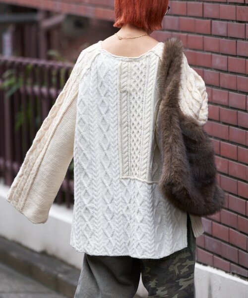 etsinta（エシンタ）の「【etsinta/エシンタ】リメイクオーバーラムニット（ニット/セーター・レディース・オレンジ/グレー/ピンク/アイボリー・ONE SIZE）」の12枚目の写真