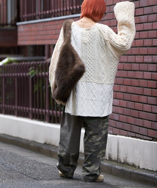 etsinta（エシンタ）の「【etsinta/エシンタ】リメイクオーバーラムニット（ニット/セーター・レディース・オレンジ/グレー/ピンク/アイボリー・ONE SIZE）」の17枚目の写真