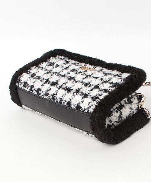 Guess(ゲス)の「CRISTI Top Zip Crossbody ショルダーバッグ (ショルダーバッグ・レディース・ブラック系その他・ONE SIZE)」の9枚目の写真