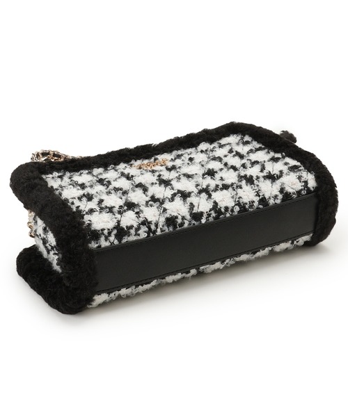 Guess(ゲス)の「CRISTI Top Zip Crossbody ショルダーバッグ (ショルダーバッグ・レディース・ブラック系その他・ONE SIZE)」の4枚目の写真