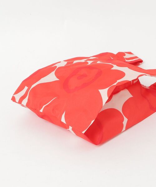 marimekko(マリメッコ)の「Unikko / Mini Smartbag(エコバッグ/サブバッグ・レディース・レッド・FREE)」の6枚目の写真