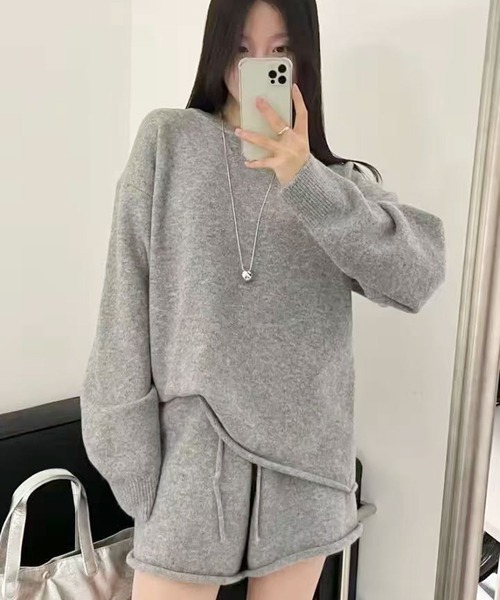 ammy.(エイミードット)の「【 ammy. / エイミードット 】 ゆるっと リラックス ニット セットアップ(セットアップ・レディース・ホワイト/ブラック/グレー・FREE)」の1枚目の写真