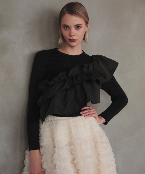 MERAKI（メラキ）の「アシンメトリーフリルトップス（その他トップス・レディース・ホワイト/ブラック・FREE）」の2枚目の写真