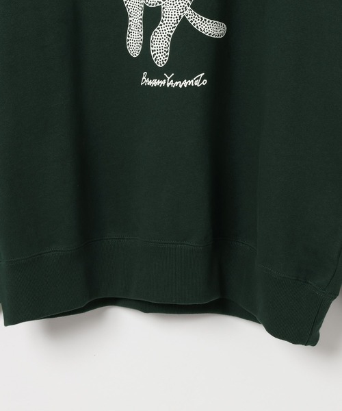 AMERICAN RAG CIE（アメリカンラグシー）の「【AMERICAN RAG CIE×BANANA YAMAMOTO】Dogスウェット（スウェット・メンズ・ホワイト/グリーン・LARGE/MEDIUM）」の8枚目の写真
