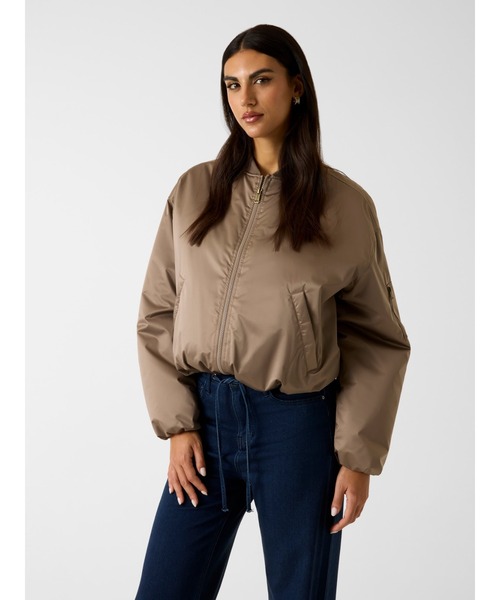 Guess(ゲス)の「LORRAINE Bomber ジャケット MA-1(MA-1・レディース・ブラウン・X-SMALL/SMALL/MEDIUM)」の1枚目の写真