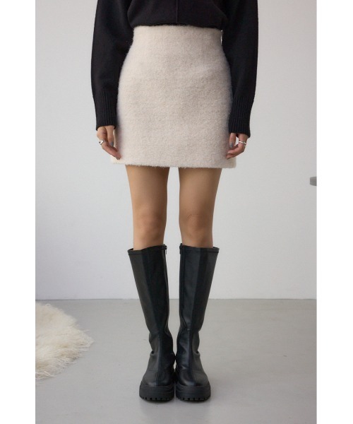 AZUL by moussy(アズールバイマウジー)の「ラメブークレミニタイトスコート(スカート・レディース・アイボリー/ブラック・SMALL/MEDIUM)」の8枚目の写真