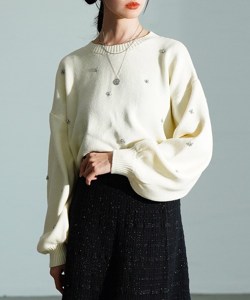 Sawa a la mode(サワアラモード)の「ビジューニットトップス(ニット/セーター・レディース・杢グレー/ブラック/アイボリー/レッド・FREE)」の1枚目の写真