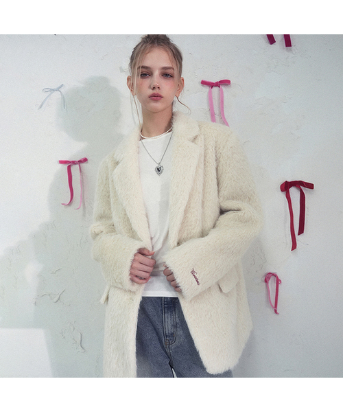 Vivacious(ビバシャス)の「Elizabeth Boucle Blazer IVORY_2Colors(その他アウター・レディース・ホワイト×レッド/ホワイト×ブラック・FREE)」の2枚目の写真