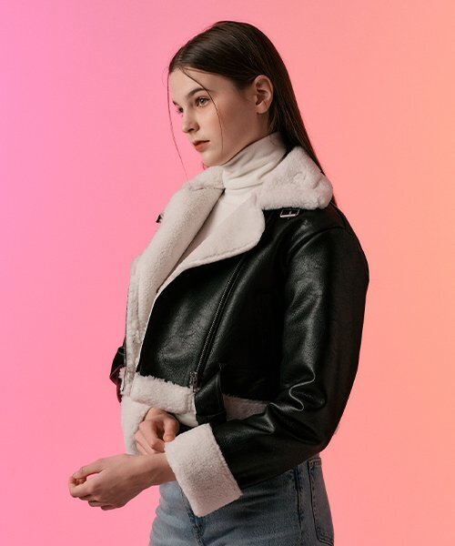 KOLEAT（コレット）の「[ベルテタルブチャク] レディース クラック クロップ ダンブル ムートン 羊毛 フリース ジャケット ブラック_ホワイト [ライダーver.]（ムートンコート・レディース・その他・FREE）」の3枚目の写真