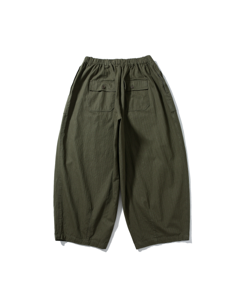 ANGLAN（アングラン）の「Herringbone Fatigue Balloon Pants - Khaki（その他パンツ・メンズ・その他・FREE）」の7枚目の写真