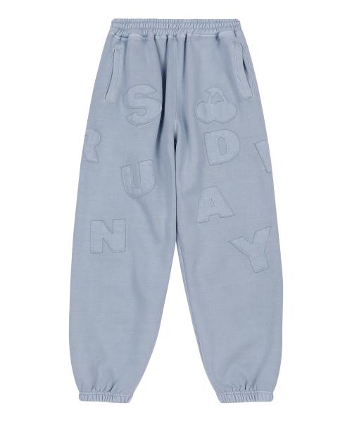 SUNDAY FRUIT MARKET(サンデーフルーツマーケット)の「SUNDAY PATCH SWEATPANT SKYBLUE(スウェットパンツ・メンズ・その他・SMALL/MEDIUM/LARGE)」の1枚目の写真
