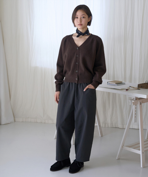 JULIAPEPE(ジュリアペペ)の「Hidden Soft Almond Fit Pants (Charcoal)(その他パンツ・レディース・その他・F)」の2枚目の写真