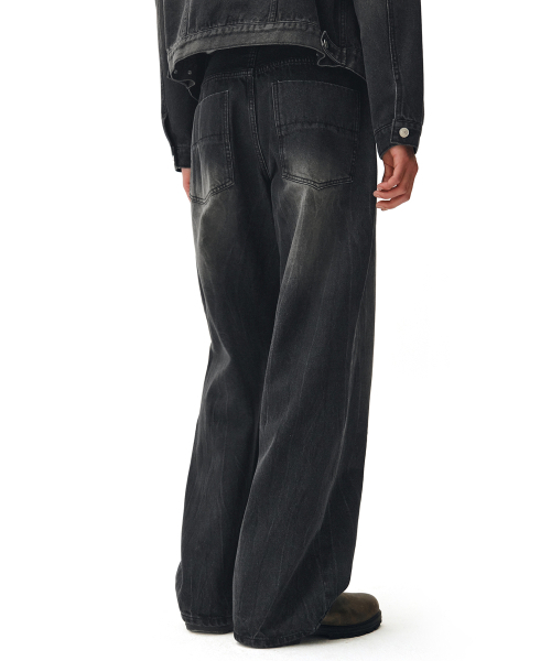 DECET(デケト)の「Mid Rise Wide Jeans DCPT027CRBlack2(デニムパンツ・レディース・その他・34/32/30/26/28)」の4枚目の写真