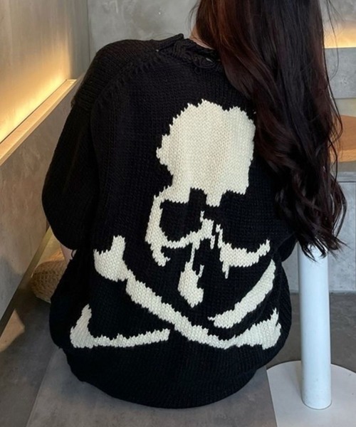 SPIGA（スピーガ）の「ｽｶﾙﾓﾁｰﾌｼﾞｬｶﾞｰﾄﾞﾀﾞﾒｰｼﾞ風ｵｰﾊﾞｰｻｲｽﾞﾆｯﾄ（ニット/セーター・レディース・ブラック・FREE）」の4枚目の写真