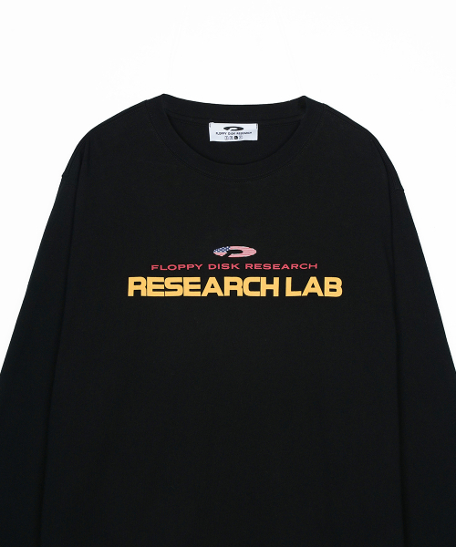 FDR(エフディーアール)の「USA Research LAB Logo Long sleeve Black(Tシャツ/カットソー・メンズ・その他・SMALL/MEDIUM/LARGE)」の3枚目の写真
